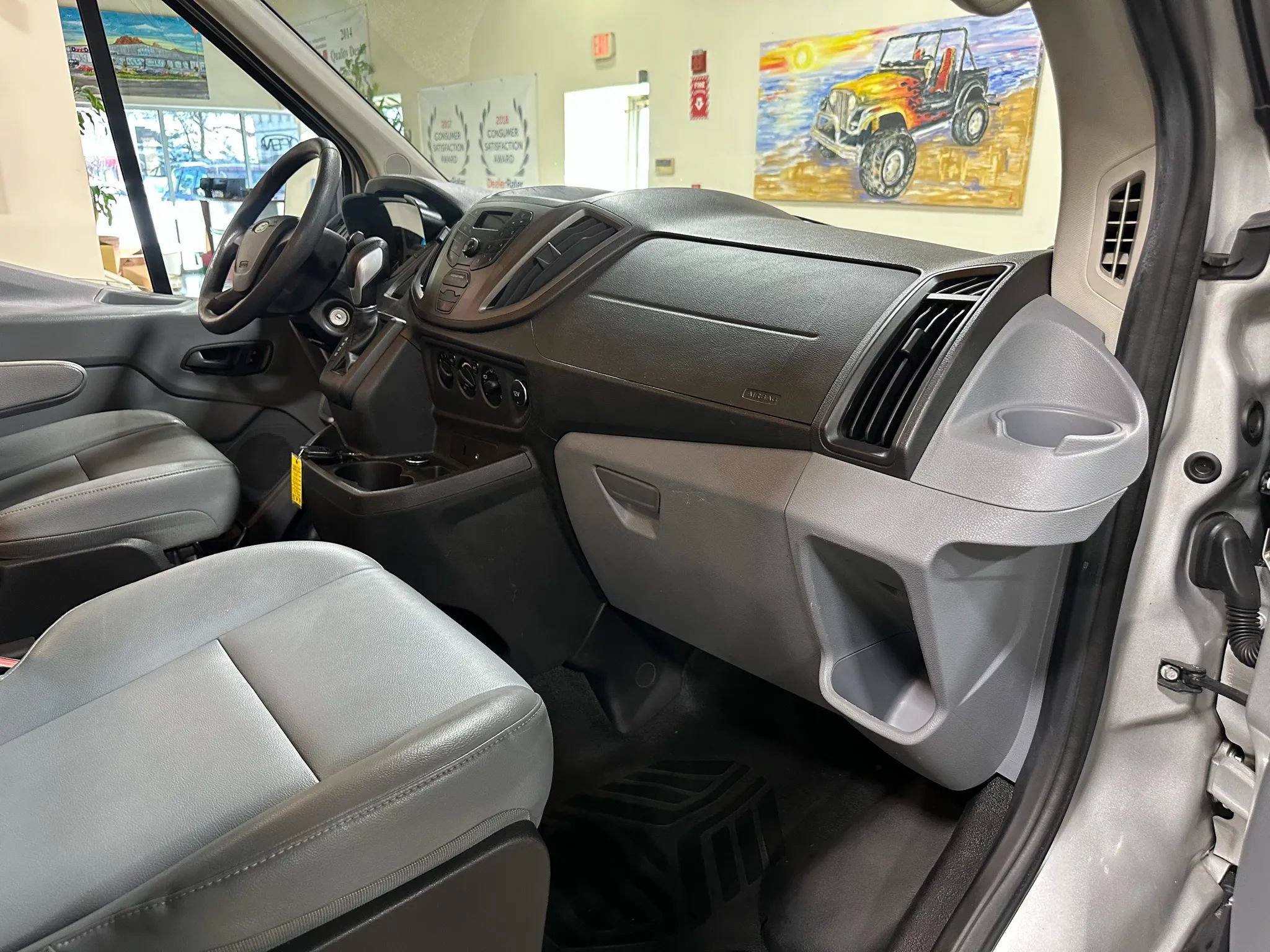 Used 2015 Ford Transit 250 148 Medium Roof RWD image 36