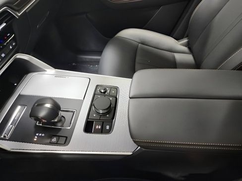 Used 2025 MAZDA CX-90 3.3 Turbo w/ Preferred Package image 34