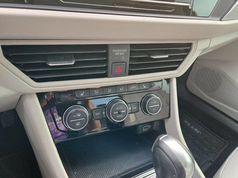 Used 2019 Volkswagen Jetta S image 25