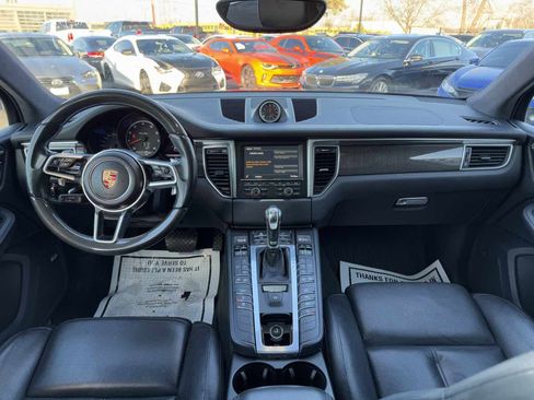 Used 2015 Porsche Macan Turbo image 27