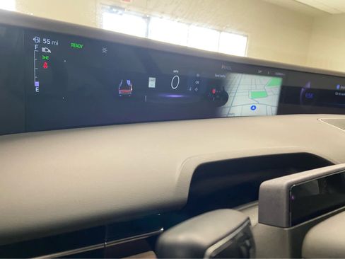 Used 2024 Lincoln Nautilus Reserve image 22