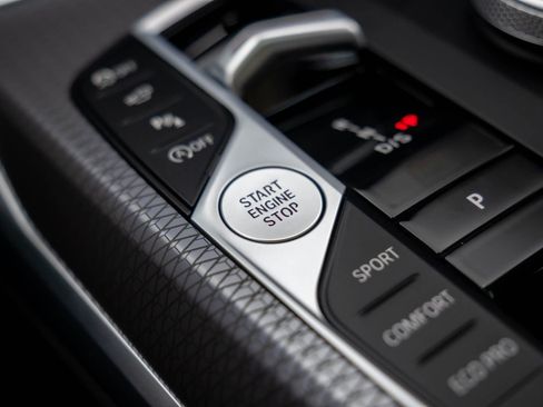 New 2026 BMW 330i xDrive Sedan w/ M Sport Package image 21