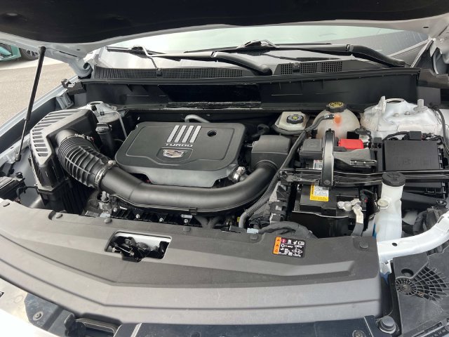 Certified 2024 Cadillac XT6 Luxury w/ LPO, Floor Liner Package AWD/4WD image 9