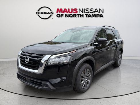 Certified 2024 Nissan Pathfinder SV FWD image 4