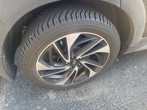 Used 2019 Hyundai Tucson Sport image 7