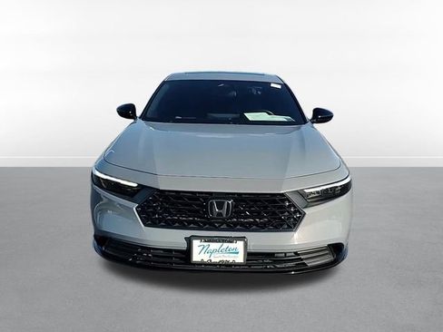 Used 2023 Honda Accord Sport image 2