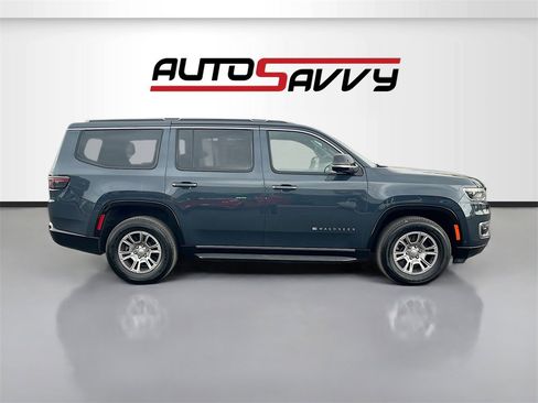 Used 2024 Jeep Wagoneer 4WD image 8