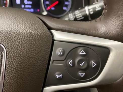 Used 2021 GMC Acadia SLT w/ Preferred Package image 20