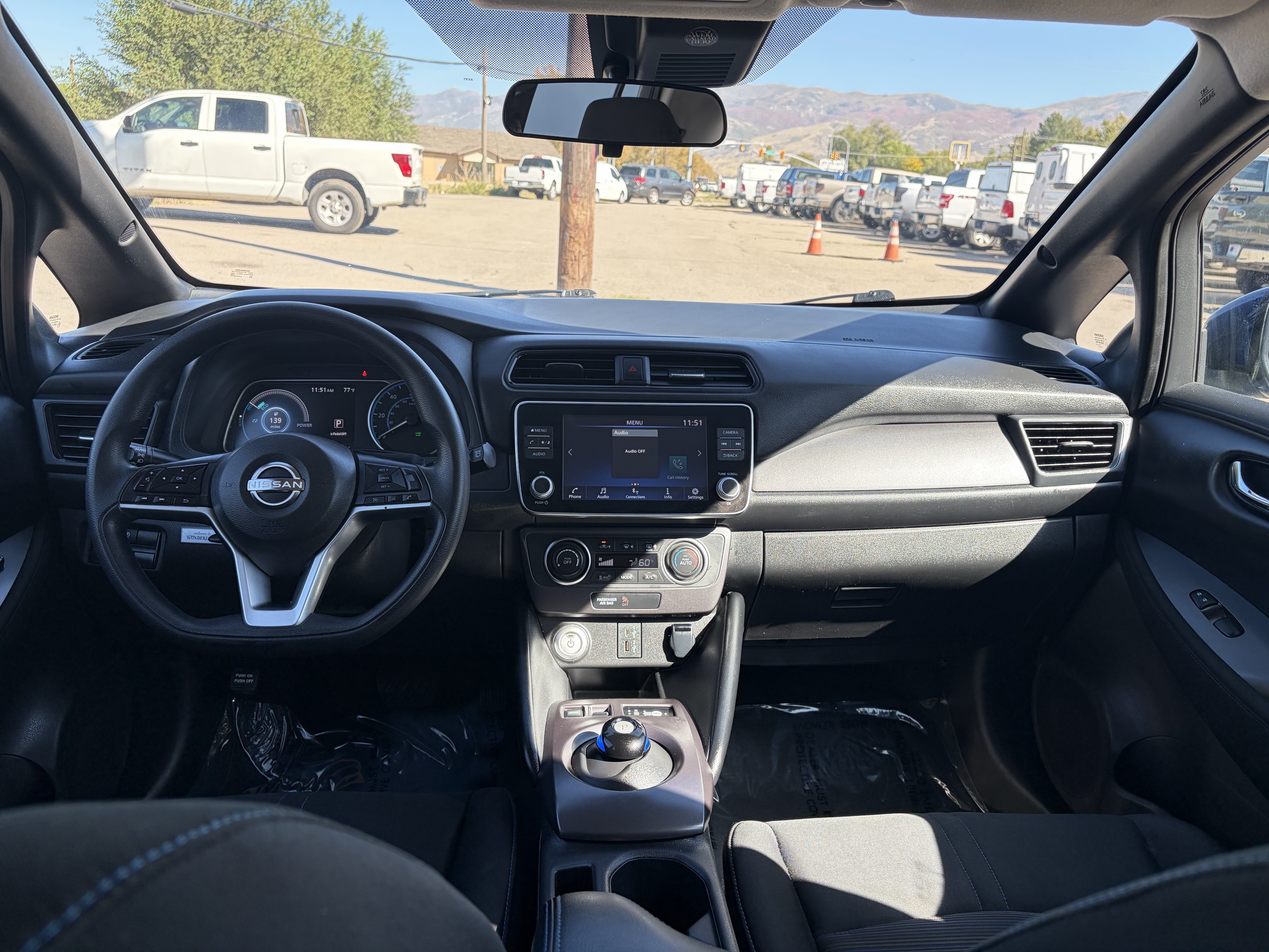 Used 2025 Nissan Leaf S FWD image 19