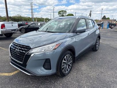Used 2023 Nissan Kicks SV