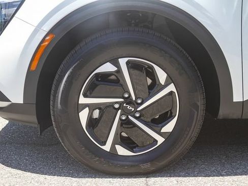 Certified 2023 Kia Sportage LX AWD/4WD image 13