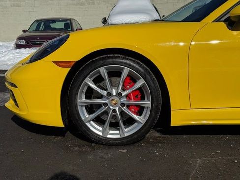 Used 2021 Porsche 718 Boxster S image 9