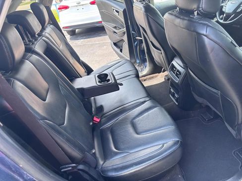 Used 2019 Ford Edge Titanium image 20