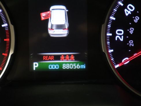 Used 2019 Toyota RAV4 XLE AWD/4WD image 37