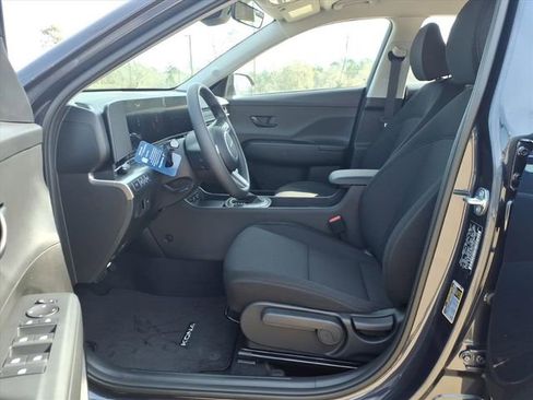 New 2026 Hyundai Kona SE image 12
