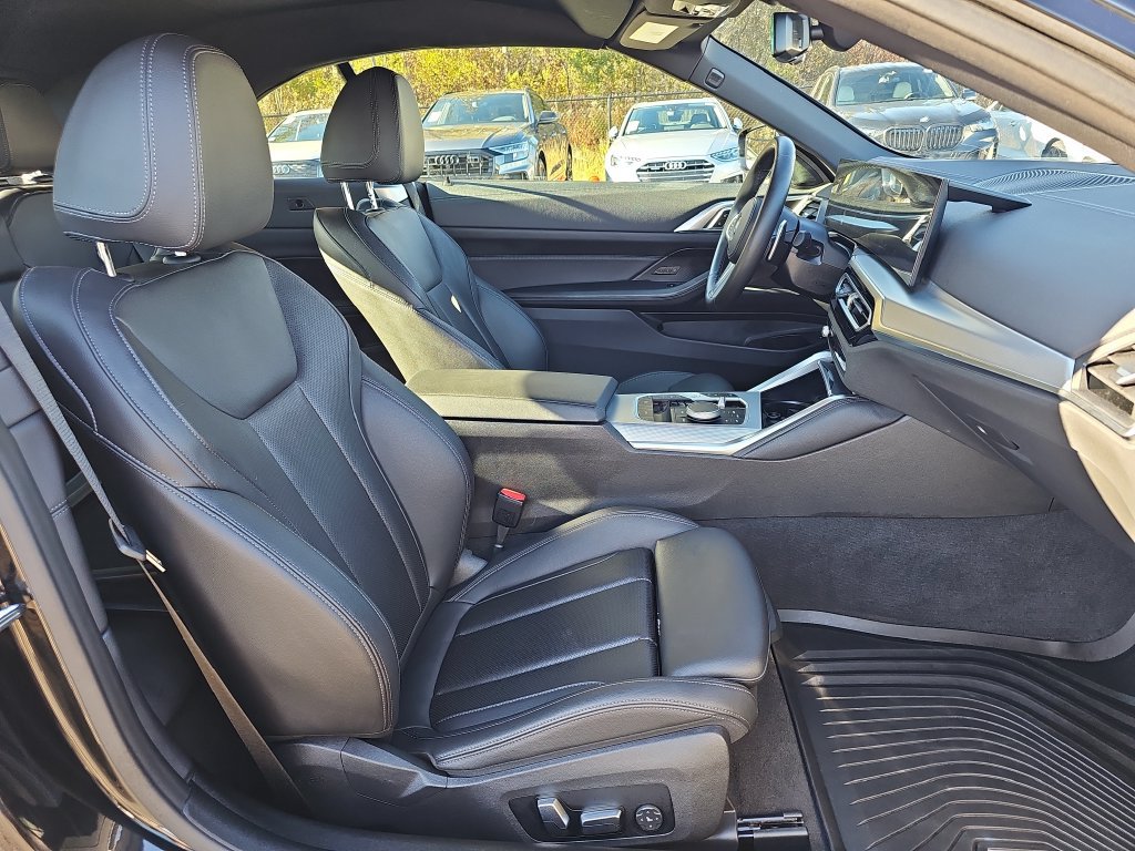 Certified 2024 BMW 430i Convertible w/ M Sport Package RWD image 11