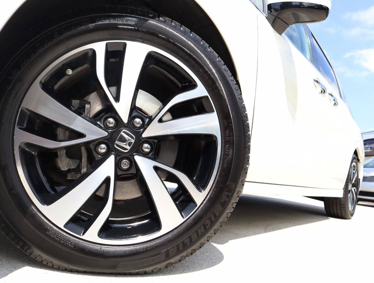 Used 2018 Honda Odyssey Elite image 29