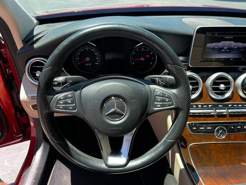 Used 2018 Mercedes-Benz C 300 4MATIC Sedan image 34