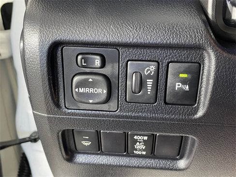 Used 2018 Toyota 4Runner Limited image 17