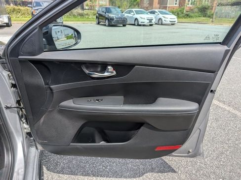 Used 2023 Kia Forte GT-Line w/ GT-Line Premium Package image 26