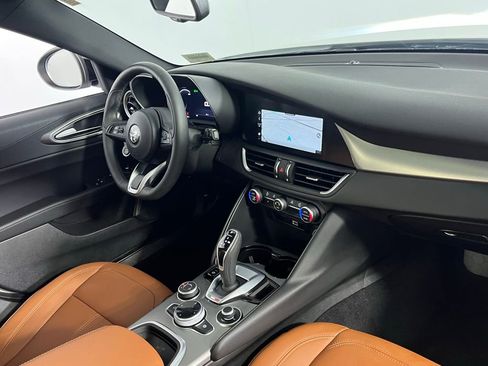 Used 2024 Alfa Romeo Giulia Ti w/ Active Assist Plus Package image 34