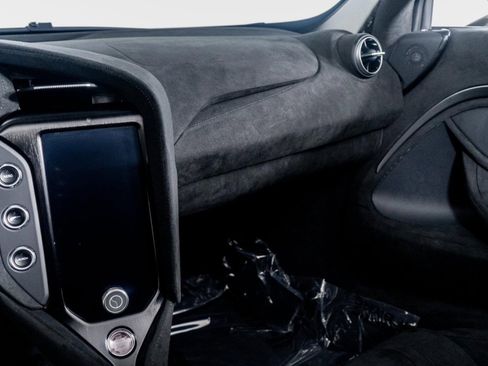 Used 2024 McLaren 750S Spider image 41