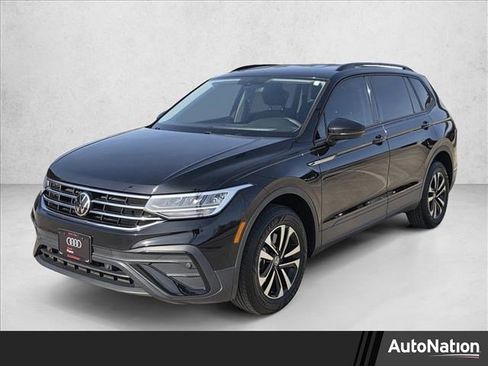Used 2023 Volkswagen Tiguan S image 1