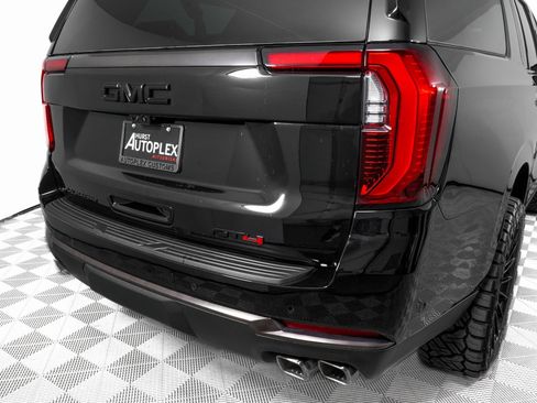 Used 2026 GMC Yukon XL AT4 Ultimate image 42