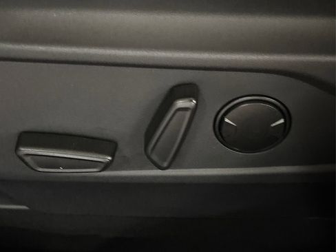 Used 2022 Ford Mustang Mach-E Select image 35