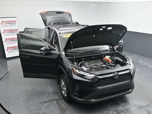 New 2025 Toyota RAV4 XLE image 36