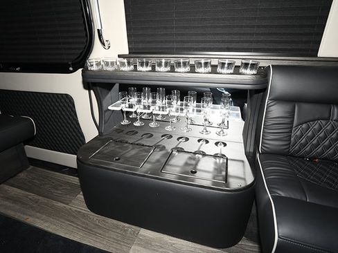 Used 2023 Mercedes-Benz Sprinter 3500 image 36