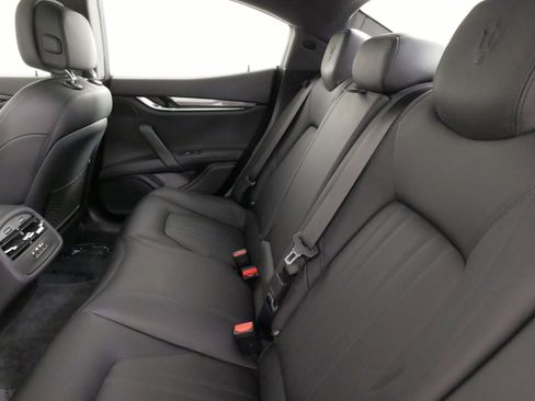 Used 2023 Maserati Ghibli GT RWD image 36