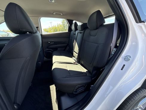 New 2026 Hyundai Tucson SE image 24