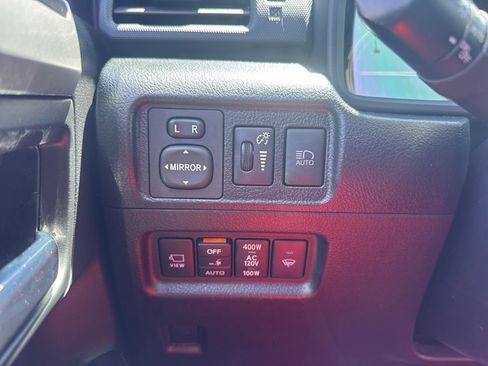 Used 2022 Toyota 4Runner Limited AWD/4WD image 12