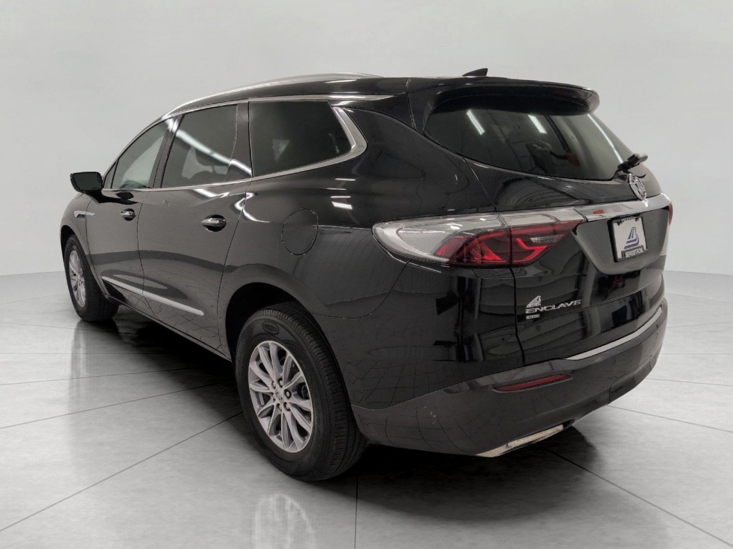 Used 2023 Buick Enclave Essence w/ LPO, Floor Liner Package AWD/4WD image 20
