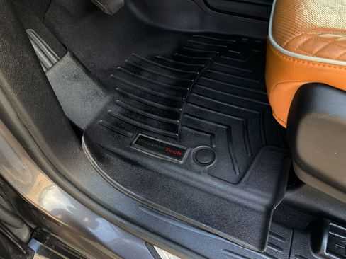 Used 2021 Chrysler Pacifica Pinnacle image 13