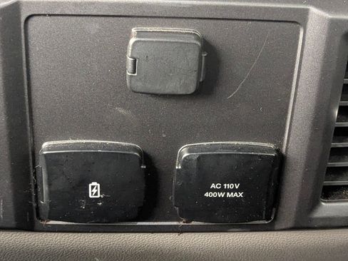 Certified 2019 Ford F150 XLT w/ Equipment Group 302A Luxury image 24