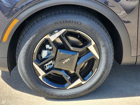 New 2026 Kia Sportage EX image 8