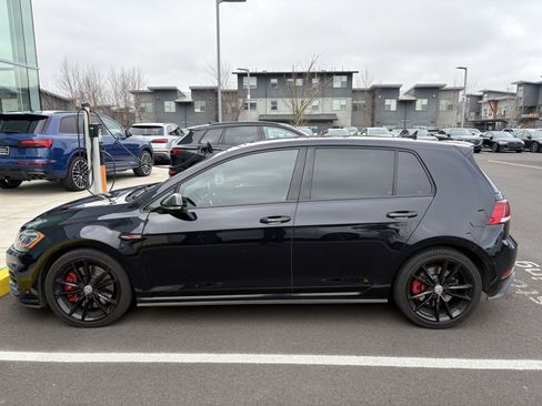 Used 2021 Volkswagen GTI SE image 2