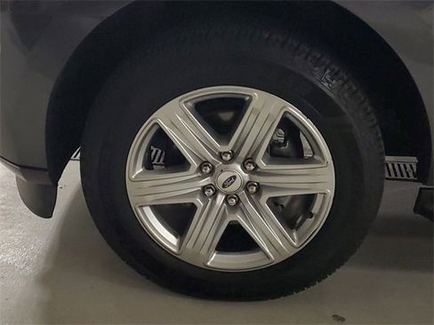 Used 2019 Ford Expedition Max XLT w/ Equipment Group 202A image 8