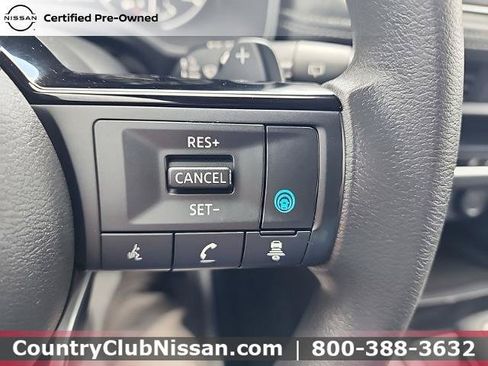 Certified 2023 Nissan Rogue SV AWD/4WD image 17