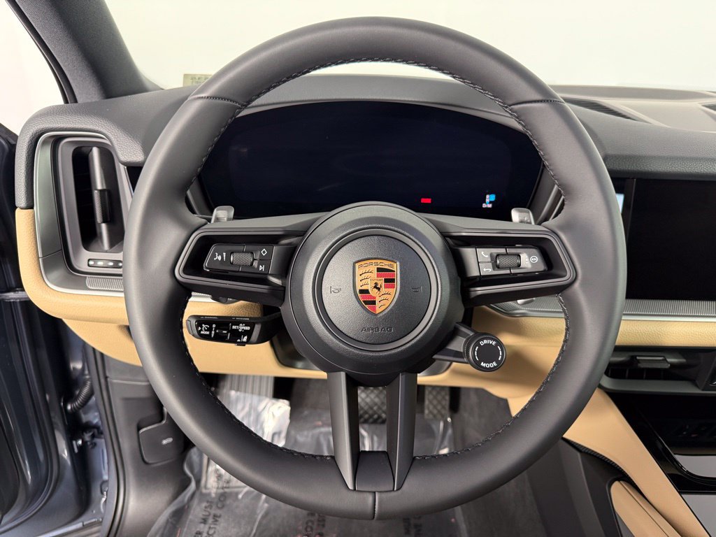Certified 2026 Porsche Cayenne AWD/4WD image 26