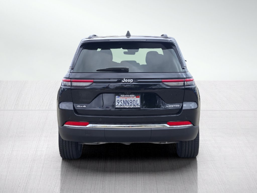 Used 2025 Jeep Grand Cherokee Limited w/ Trailer Tow Package AWD/4WD image 5