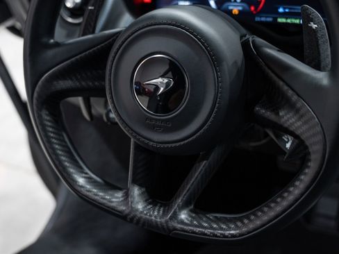 Used 2021 McLaren GT image 45