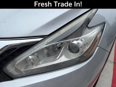 Used 2015 Nissan Murano S w/ Navigation Package AWD/4WD image 4