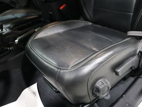 Used 2022 Jeep Wrangler Unlimited Sahara w/ Cold Weather Group image 12