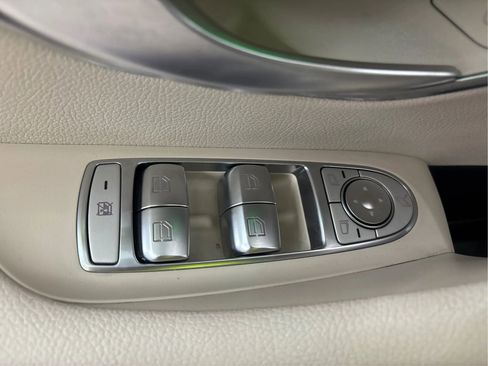 Used 2020 Mercedes-Benz E 350 Sedan image 43