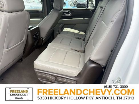 Used 2024 Chevrolet Suburban LT AWD/4WD image 17
