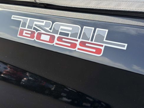 Certified 2019 Chevrolet Silverado 1500 Custom Trail Boss w/ Custom Convenience Package image 11