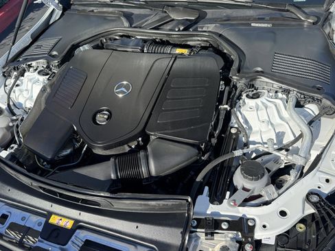 Used 2024 Mercedes-Benz C 300 Sedan image 5
